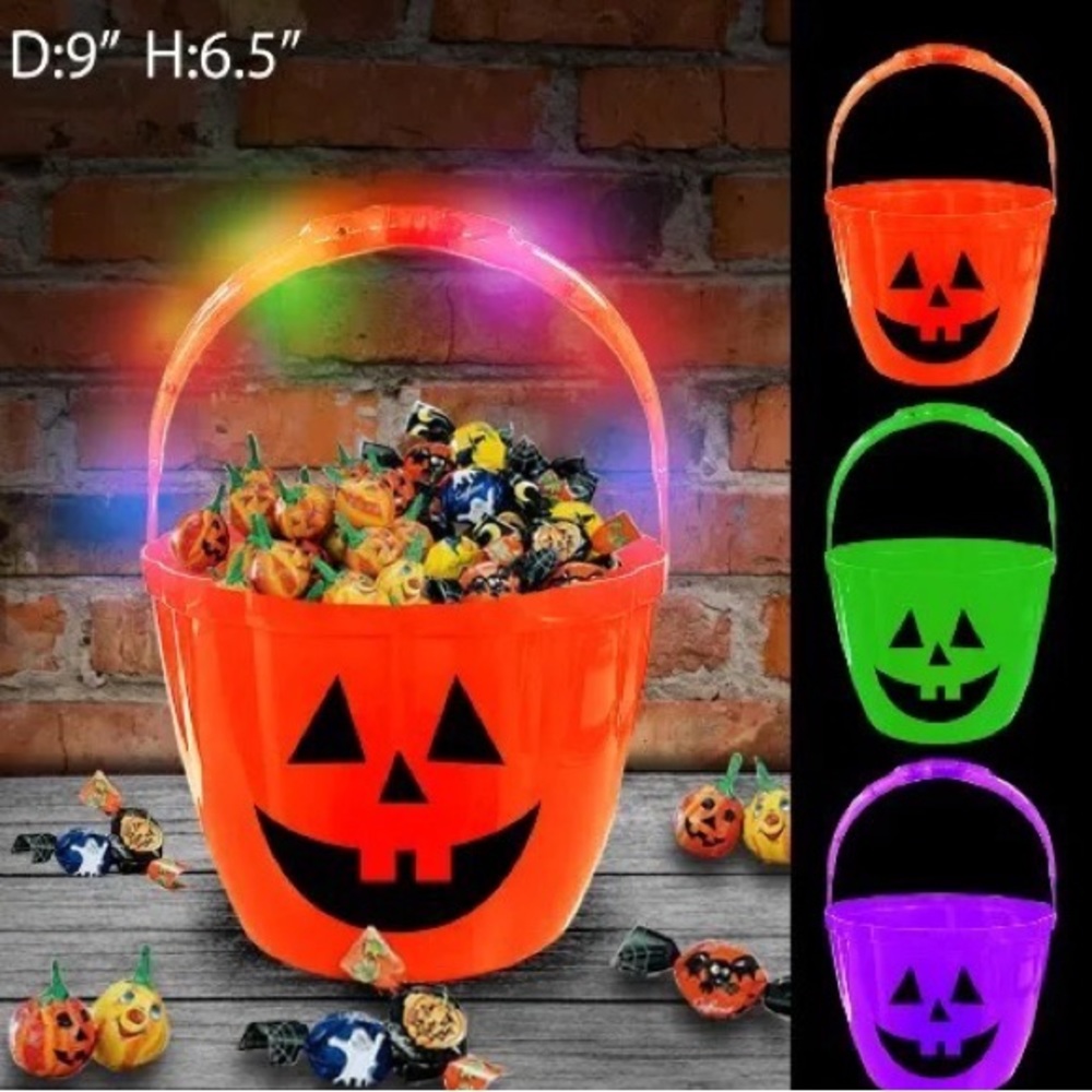 LED Candy
Bucket Light Up Halloween Buckets